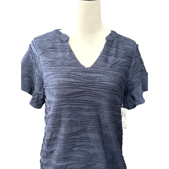 Willow Drive Textured Blouse Short Flutter Sleeves Lightweight Navy Blue S NWT - Picture 3 of 10